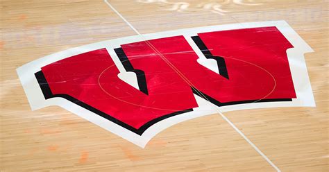 wisconsin vb team leak|University of Wisconsin police investigating after private photos。